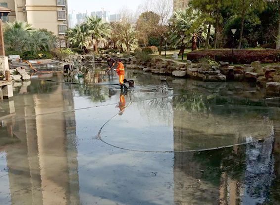 云和景观池淤泥清理